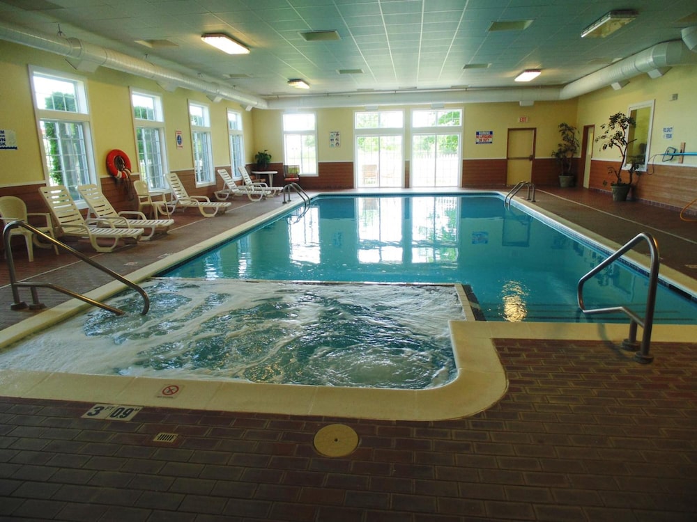 American Inn and Suites Houghton Lake - photo 19