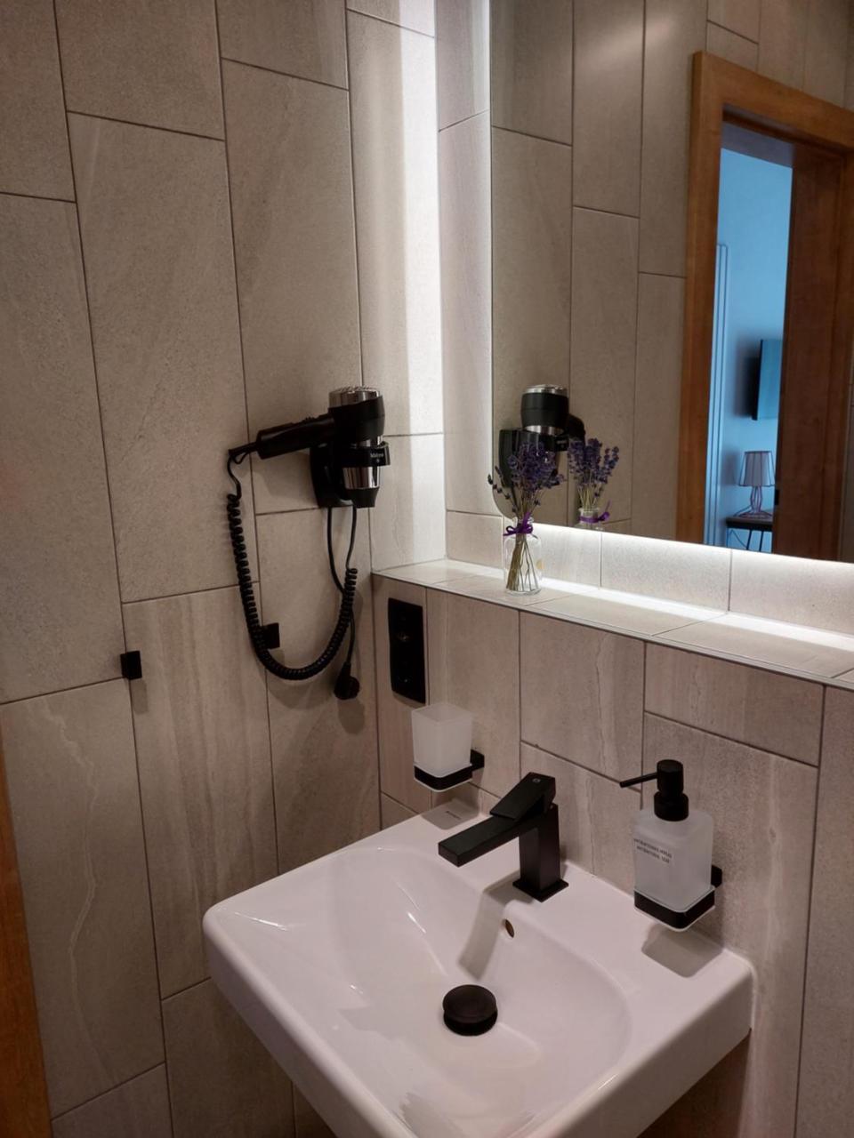 Da Home Urban Hotel self check in — Klaipeda — photo 3
