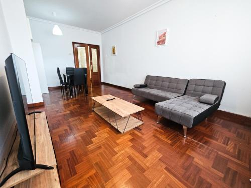 Centrico Y Amplio Piso En Bilbao