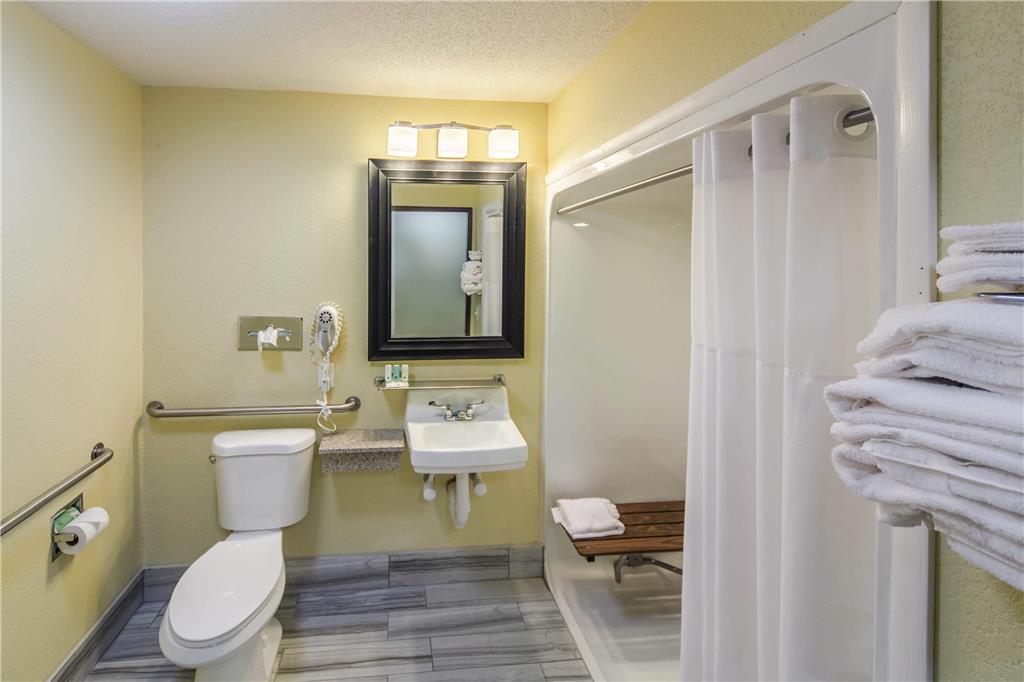 Quality Inn Decatur near US 224 - photo 7