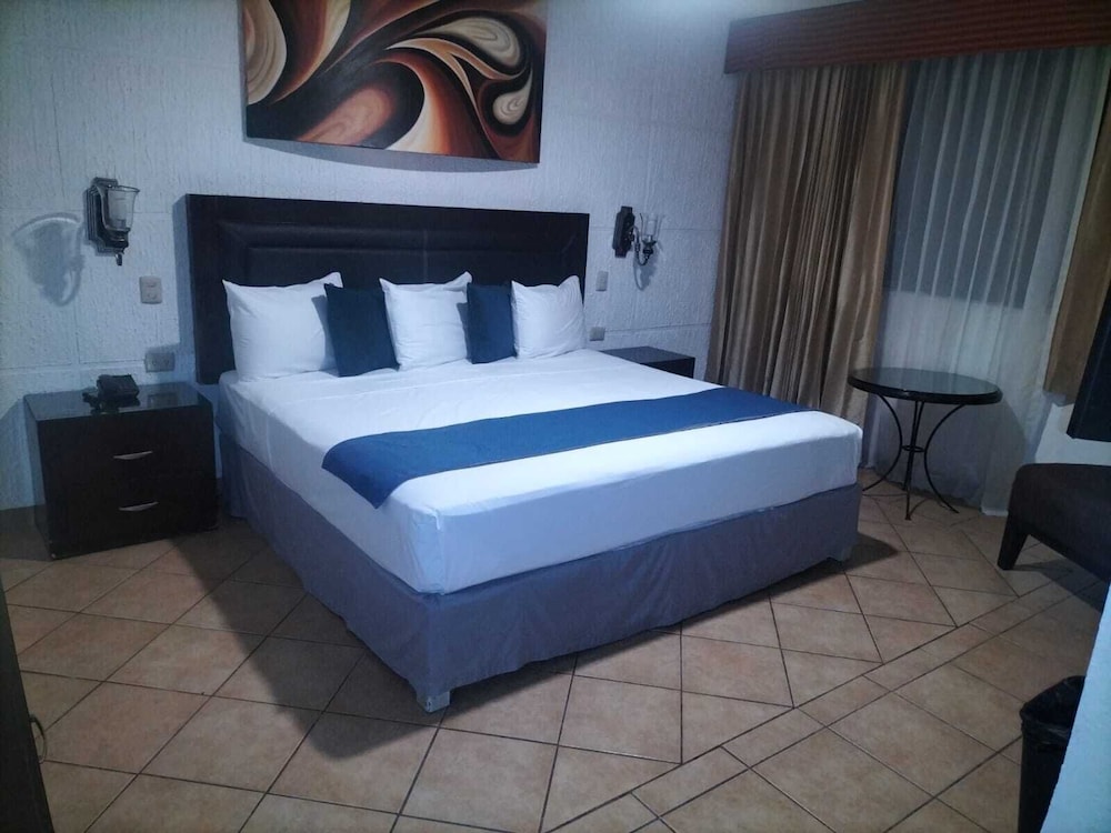 EH Ejecutivo Urban Hotel