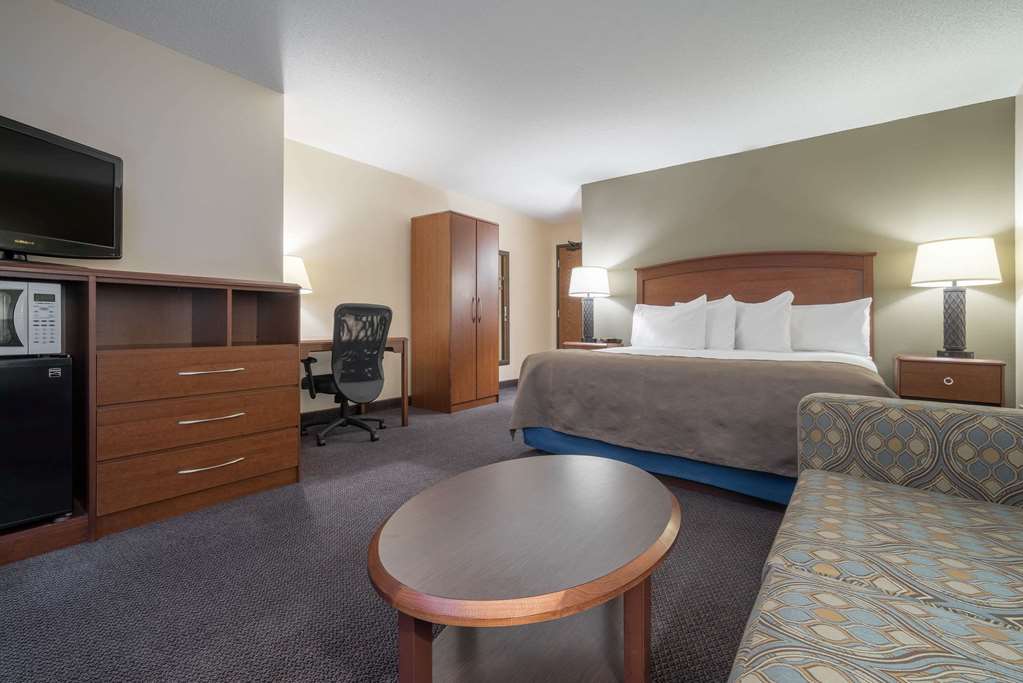 AmericInn by Wyndham Hutchinson - photo 10
