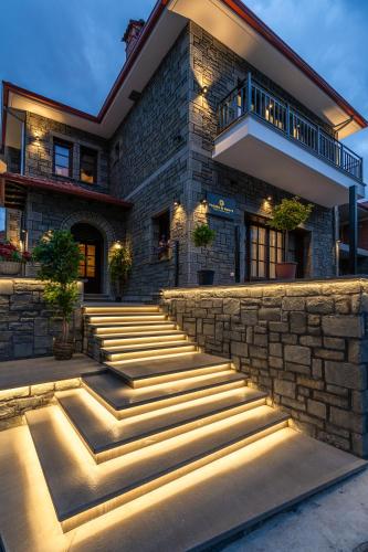Floara Di Munte Forest Luxury Suites — Metsovo