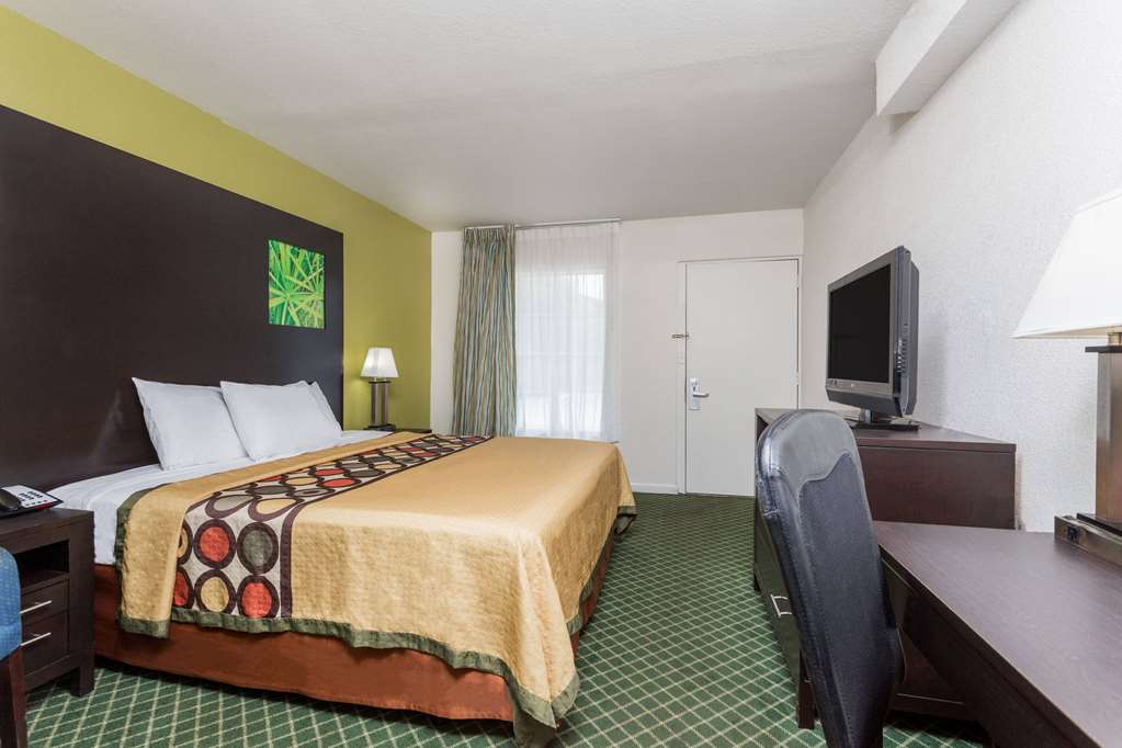 Super 8 by Wyndham Augusta - photo 12