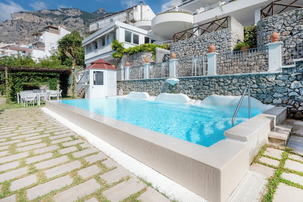 Hotel Il Pino — hotel in Praiano