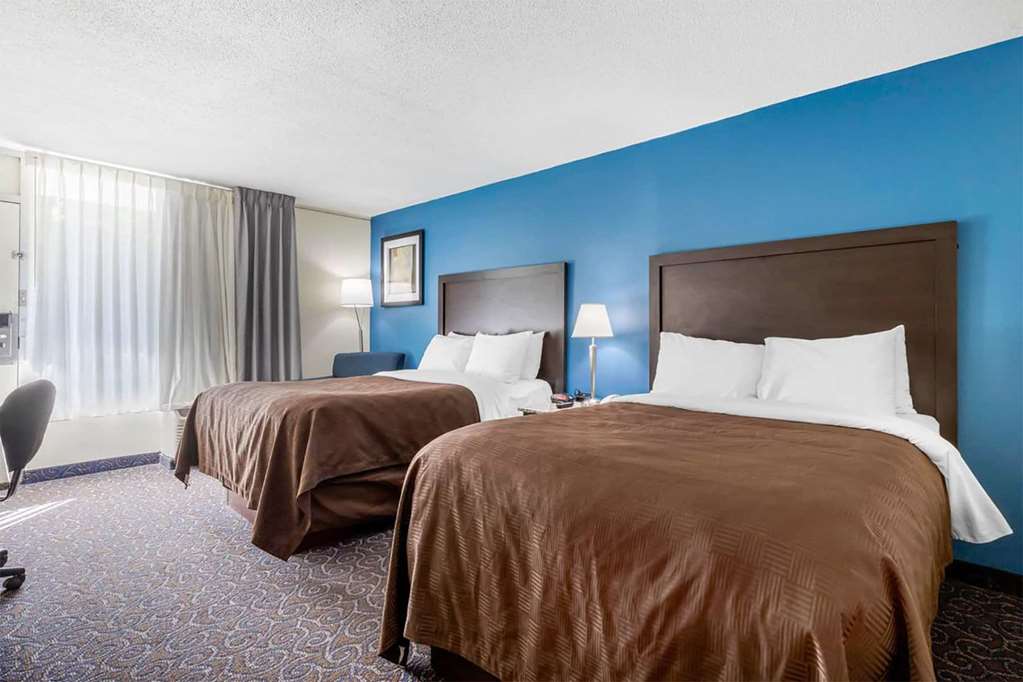 Days Inn and Suites by Wyndham Oxford - photo 10