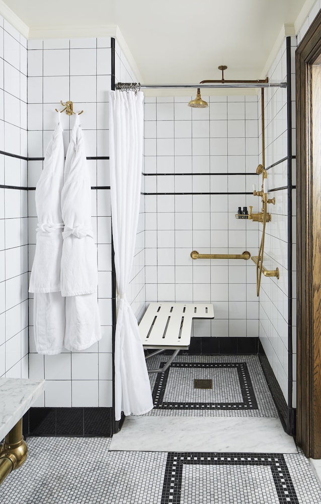 The Ludlow Hotel - photo 26