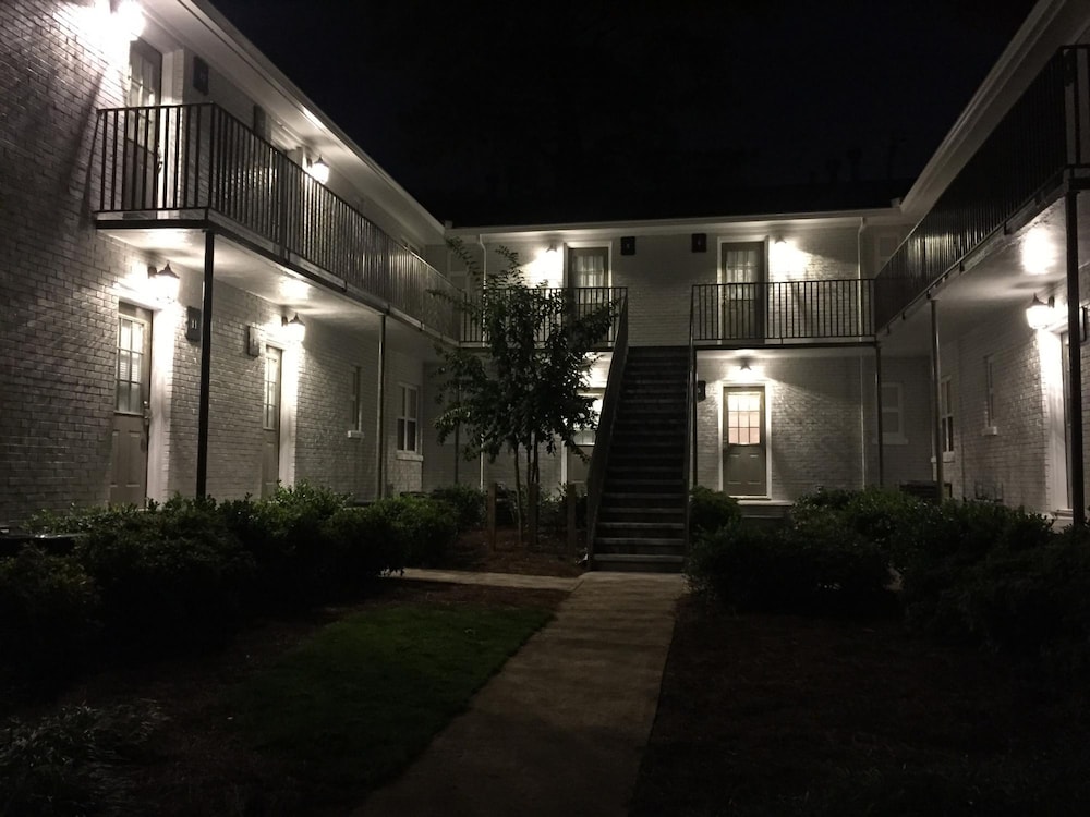 B1bc Affordable Hotel alternative Perfect for Long Term Stay - photo 9
