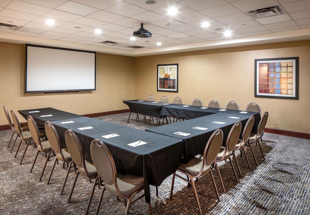 Hampton Inn & Suites Omaha Southwest La Vista - photo 23