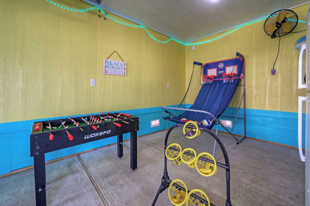 Knot A Care by Avantstay Private Pool Game Room - photo 9