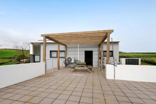 Casa das Buganvilias — 4-Star Luxury Hotel in Sao Sebastiao, Portugal