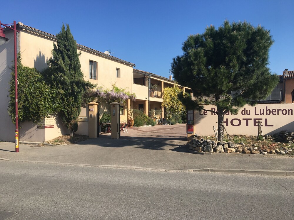 Hôtel le Relais du Luberon - carbon neutral hotel in Maubec