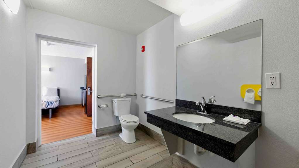 Motel 6 Atlanta GA Atlanta Airport - photo 28