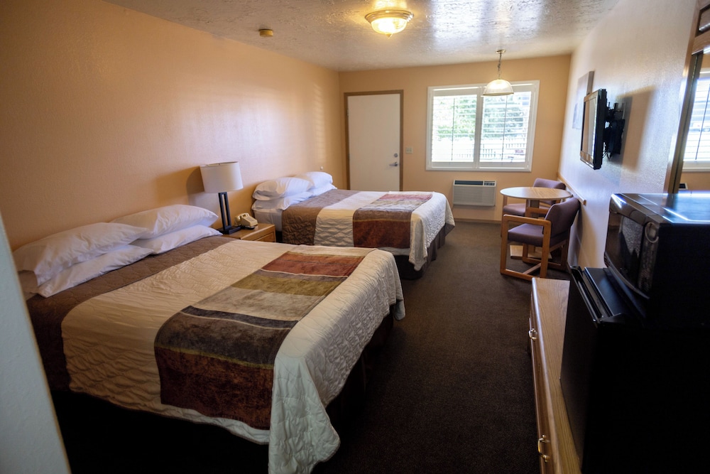 Blue Pine Motel - photo 9