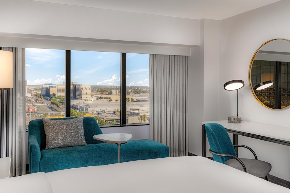Hilton Los Angeles Airport - photo 37