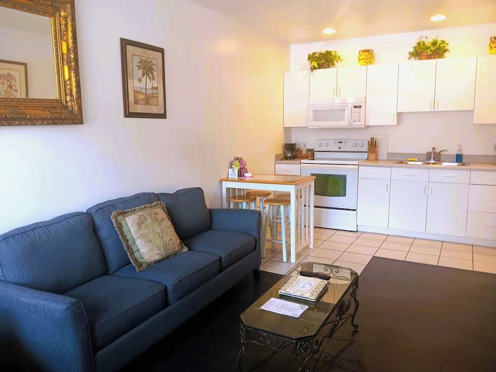 The Cozy Inn - photo 59