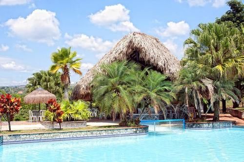 Lago Grande Hotel Resort Centro De Convenciones — Cali