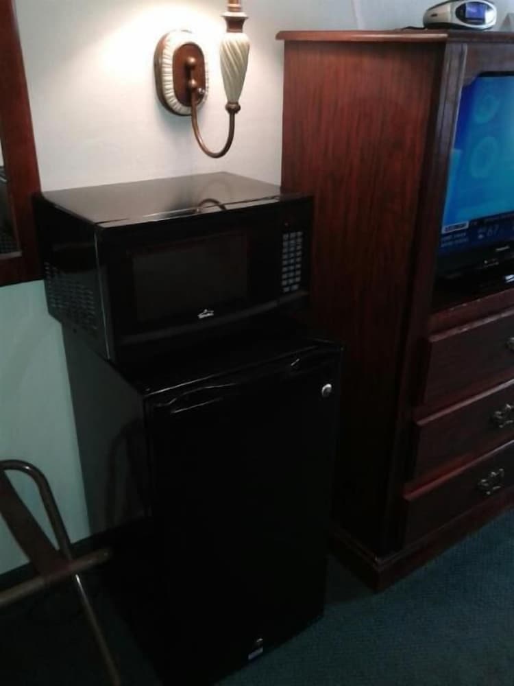Rest Inn Fort Smith - photo 14