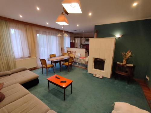 Three Family Apartments — 4-Star Luxury Hotel in Balatonbereny, Hungary
