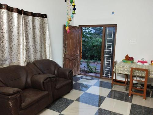 SHI Triveni 1BHK at Coimbatore Outskirts — 4-Star Luxury Hotel in Irugur, India