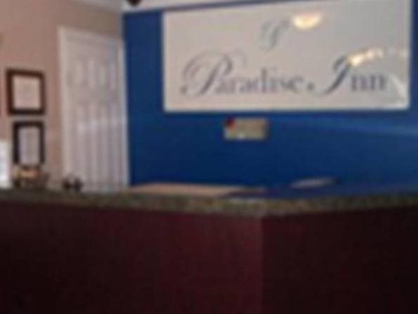 Paradise Inn Motel in Swift Current, Canada