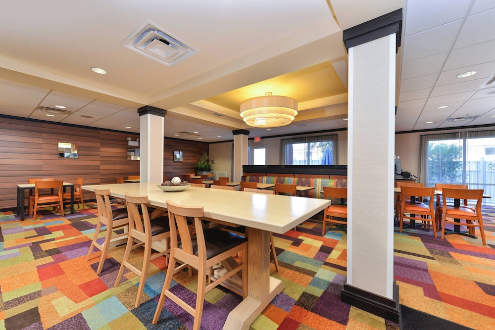 Fairfield Inn & Suites by Marriott Kingsland - photo 22