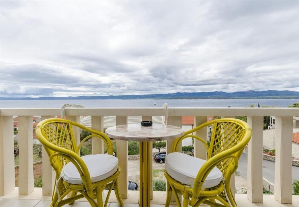 Room in Bol with sea view balcony air conditioning WiFi 3416 5 in Bol, Croatia