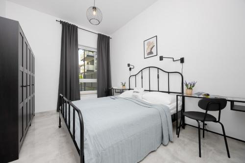 Raków Stylish Apartment by BookingHost — 4-Star Luxury Hotel in Warsaw, Poland