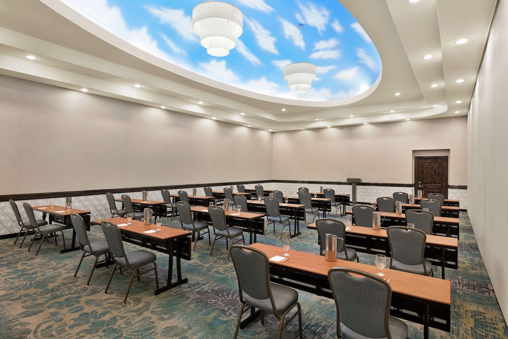 Hilton Garden Inn South Padre Island Beachfront - photo 67