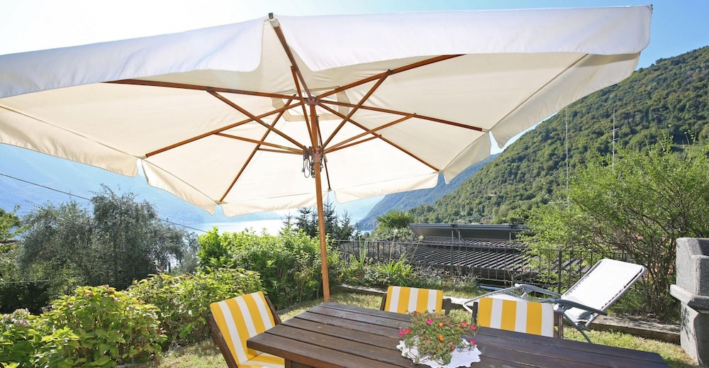 Ca del Doss con Giardino by Wonderful Italy — 4-Star Luxury Hotel in Bellagio, Italy