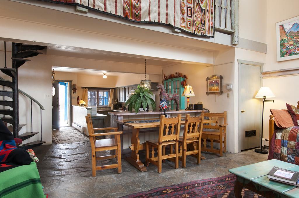 Inger Jirby's Guest Houses - photo 14