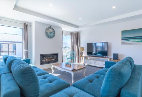 Neptune Lake Tekapo — 4-Star Luxury Hotel in Lake Tekapo, New Zealand