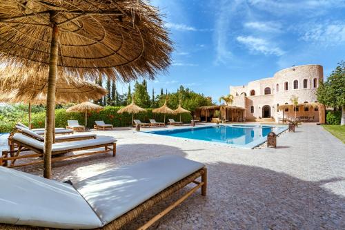 Riad Yanitri Piscine Chauffée — 4-Star Luxury Hotel in Essaouira, Morocco