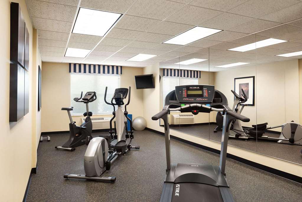 Country Inn & Suites by Radisson Shoreview Mounds View MN - photo 11