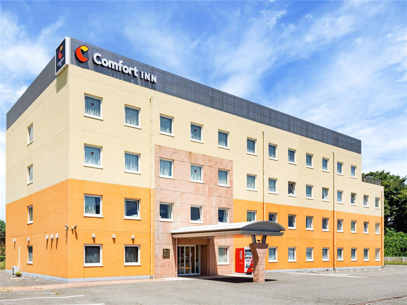 Comfort Inn Shiojiri Kita Inter - carbon neutral hotel in Shiojiri