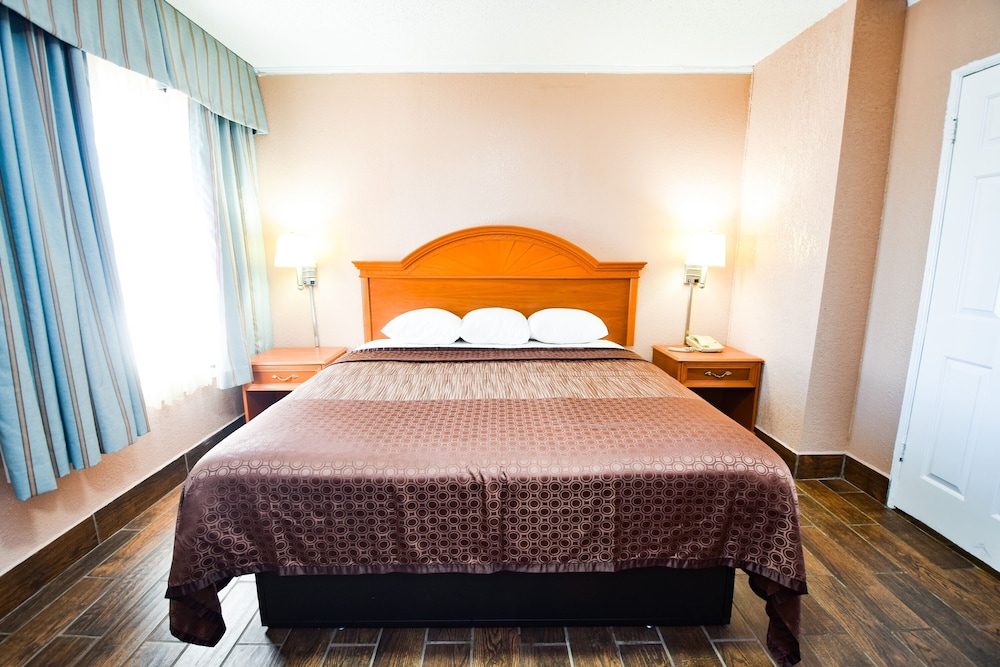 Economy Inn Beebe - photo 14