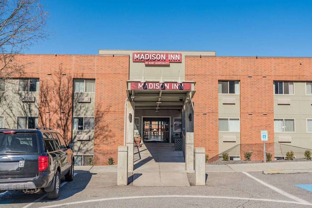 The Madison Inn Hospital District - photo 52