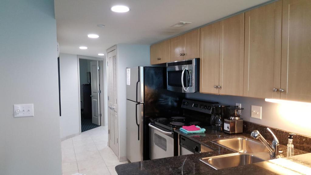 15th Floor Ocean Front - photo 6