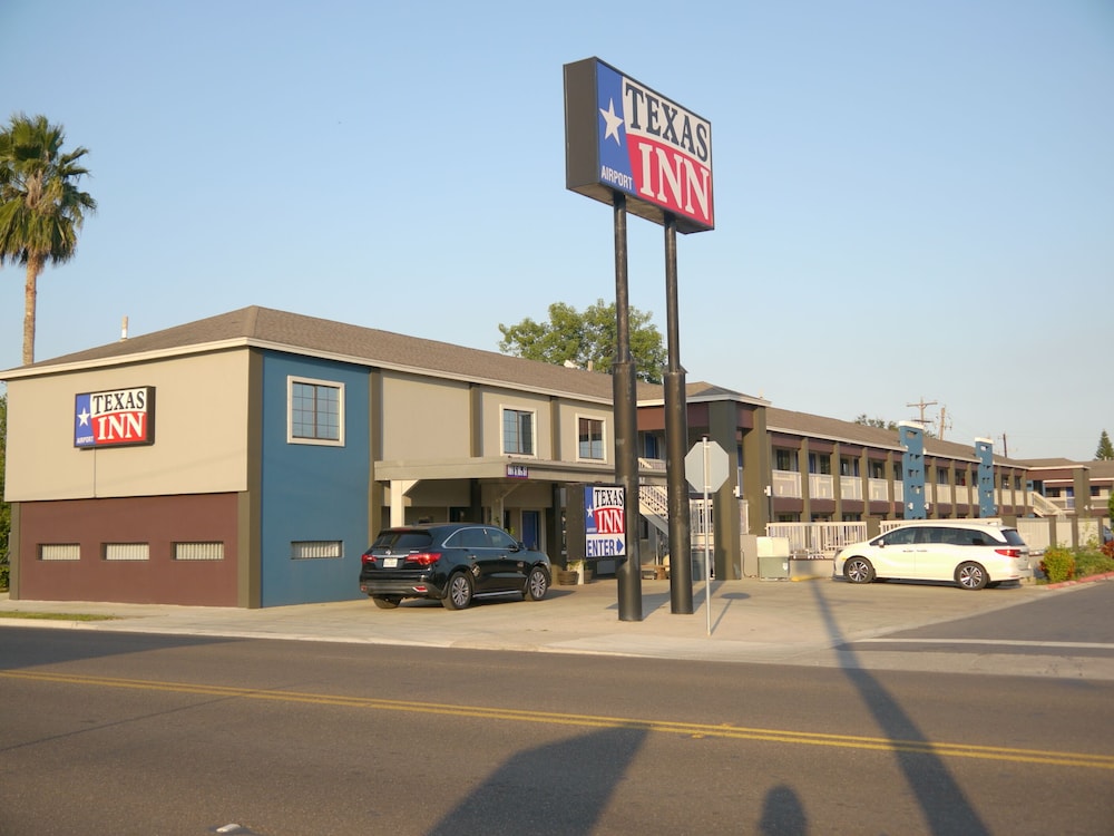 Texas Inn Airport McAllen - photo 2