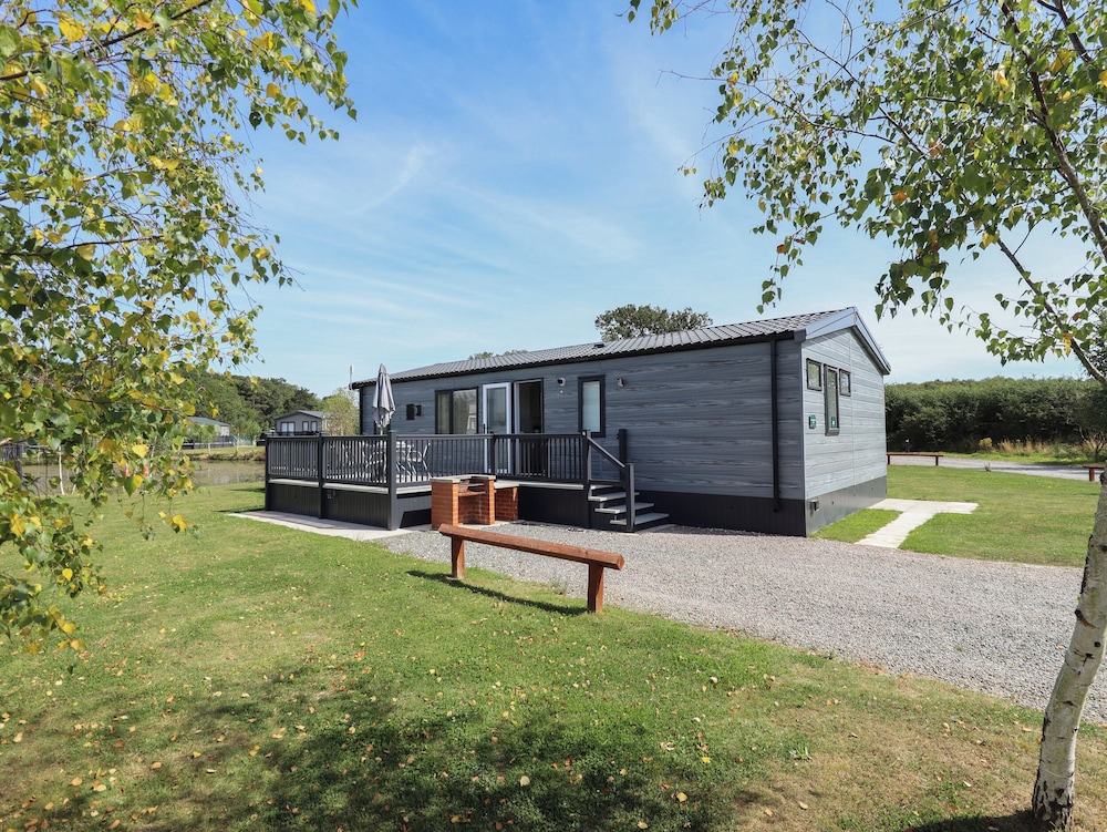 Sunset Lodge — 4-Star Luxury Hotel in Woodhall Spa, United Kingdom