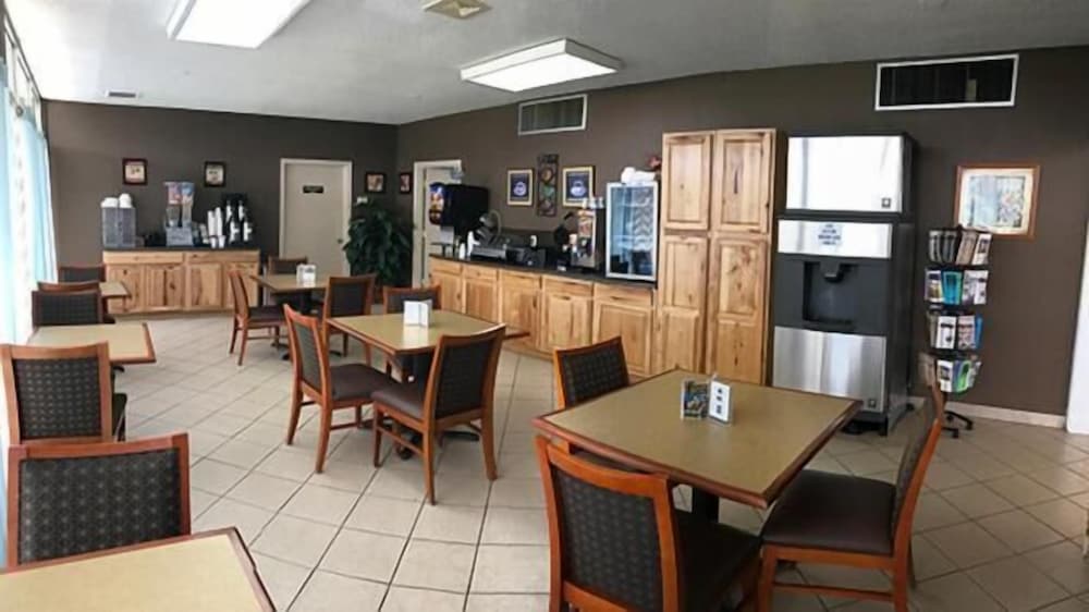 Wingfield Inn - photo 40