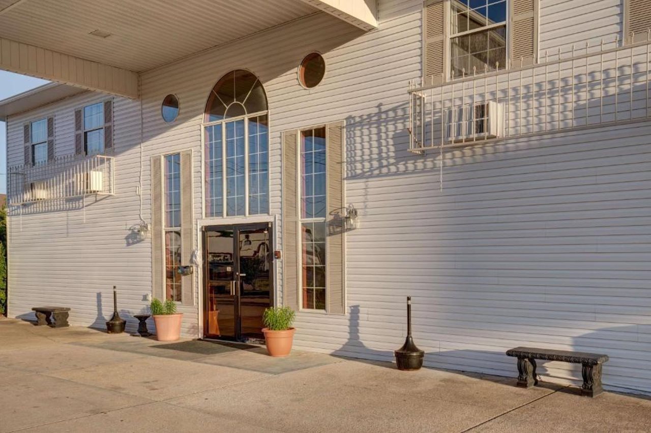 Ramada By Wyndham Branson Theatre District - featured photo