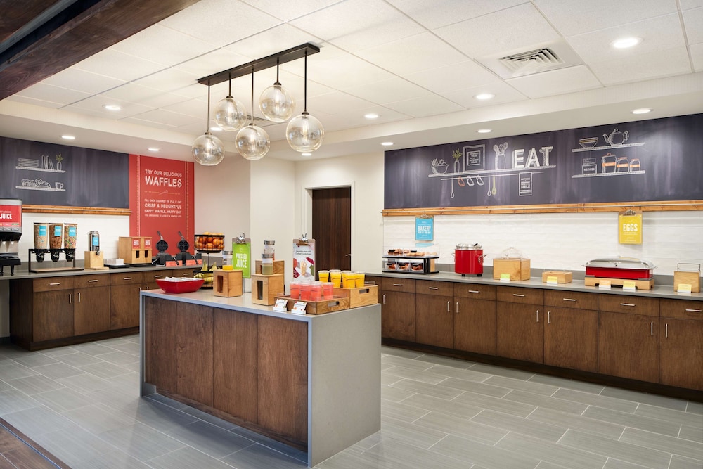 Hampton Inn Clewiston - photo 11