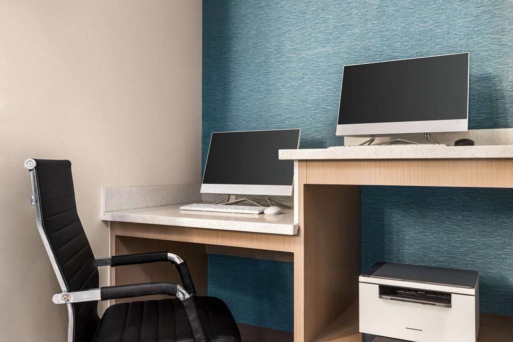 La Quinta Inn & Suites by Wyndham San Antonio N Stone Oak - featured photo