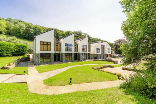 9 Blue Hill Park Ambleside