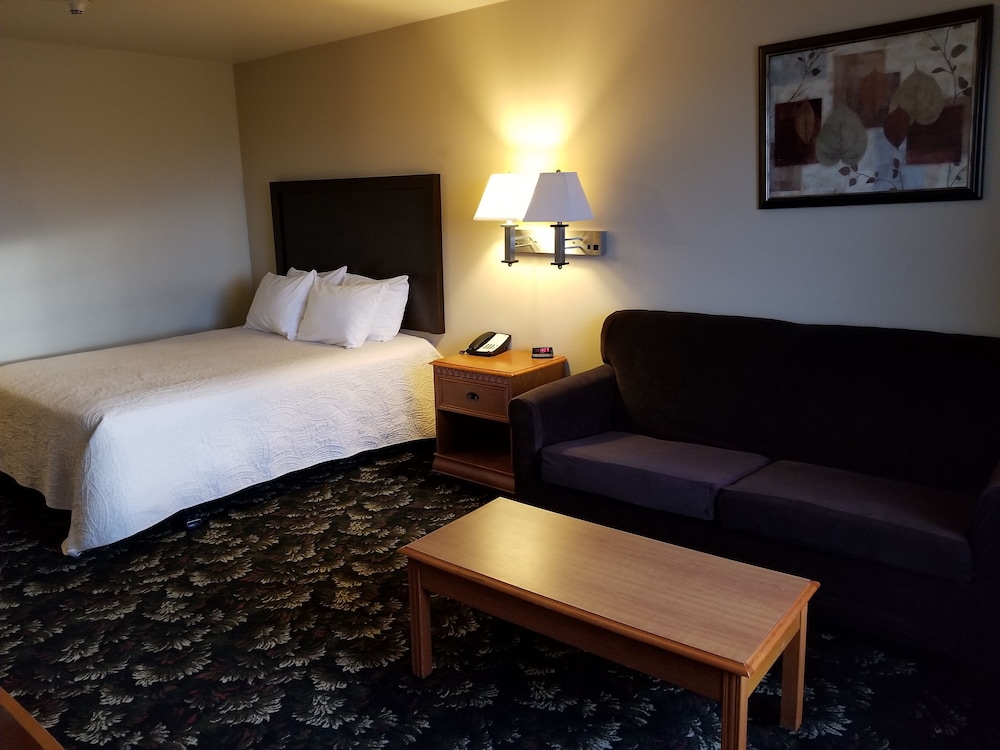 Grand View Inn & Suites - photo 18