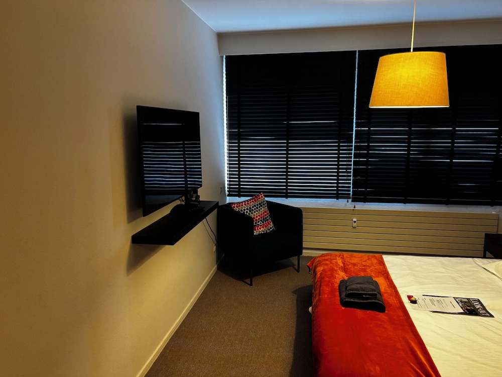 Studio met ensuite badkamer WiFi en TV — Antwerpen — photo 5