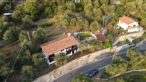 Etti's House — 4-Star Luxury Hotel in Malcesine, Italy