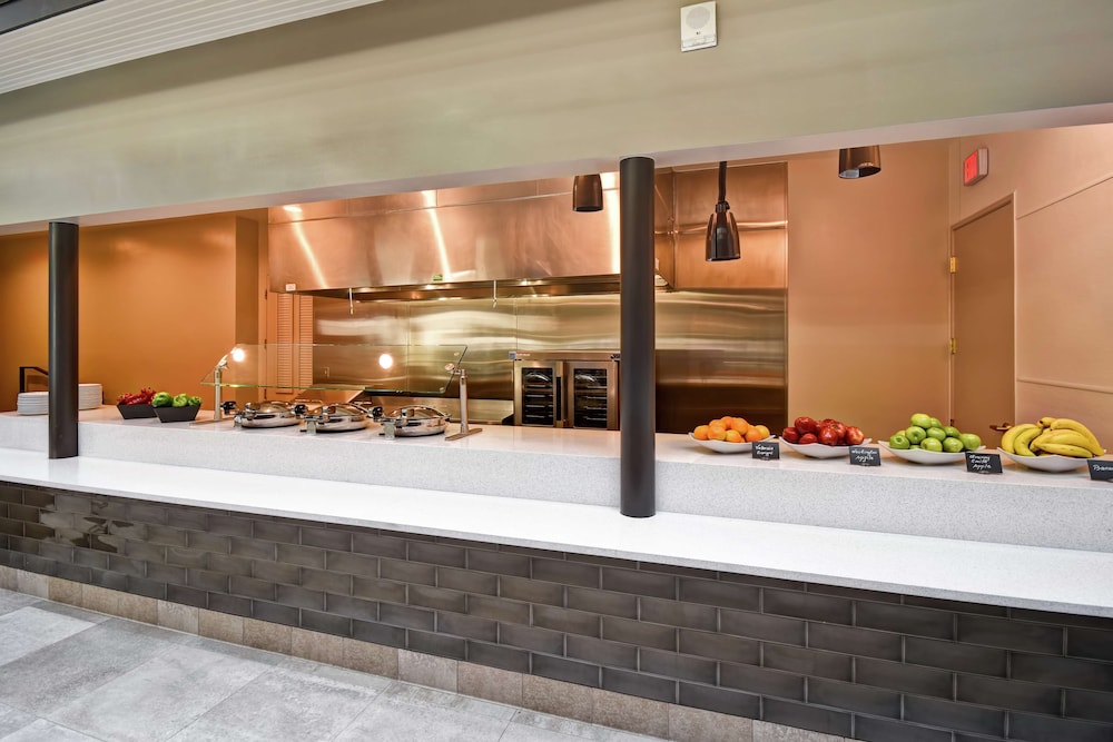 Embassy Suites by Hilton Milpitas Silicon Valley - photo 47