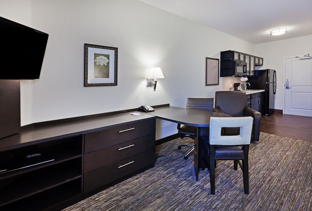 Candlewood Suites San Angelo TX by IHG - photo 4